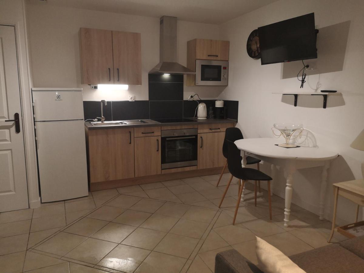 Appartement 2 Pieces Avec Terrasse Proche Mer Et Commerces Ouistreham Bagian luar foto