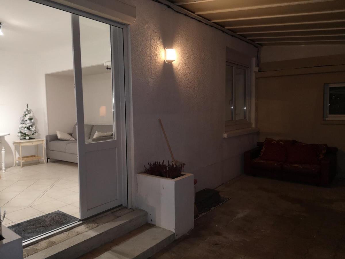 Appartement 2 Pieces Avec Terrasse Proche Mer Et Commerces Ouistreham Bagian luar foto